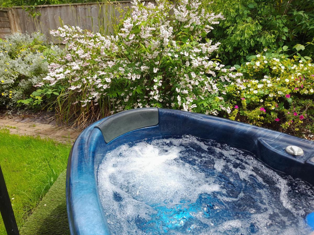 Orchard View Yurt & Hot Tub Somerset Weston-super-Mare Bagian luar foto